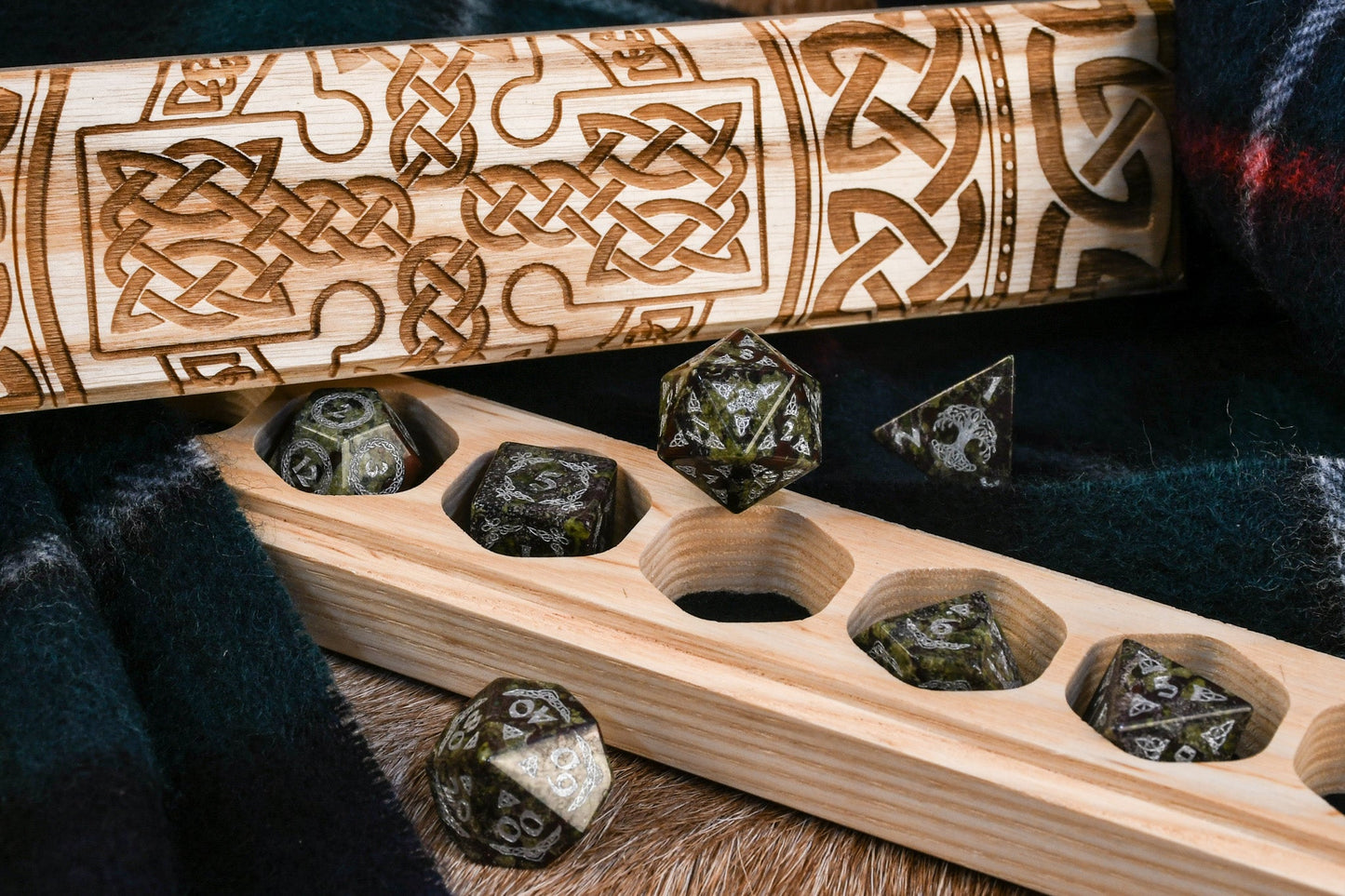 Celtic Dragon Blood Jasper Stone Dice Set – Dice Around the World Collection