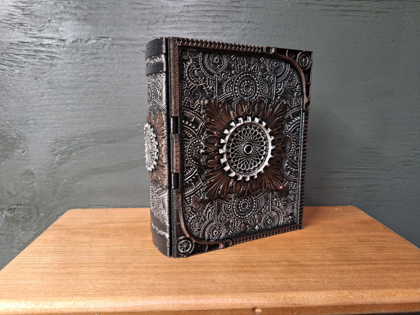 Artificer Class Reforged Storage Tome