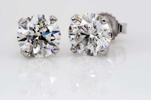 diamond-stud-earrings-sarasota